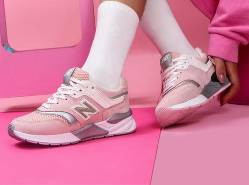 کتونی نیوبالانس صورتی